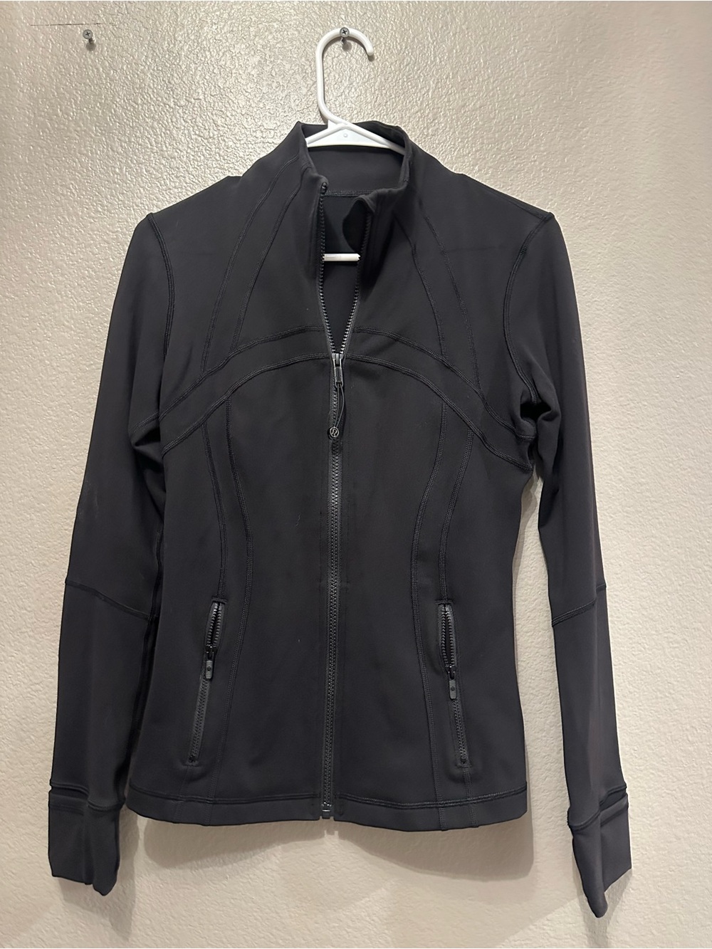 Lululemon Define Jacket
Lycra® Nulux Like New